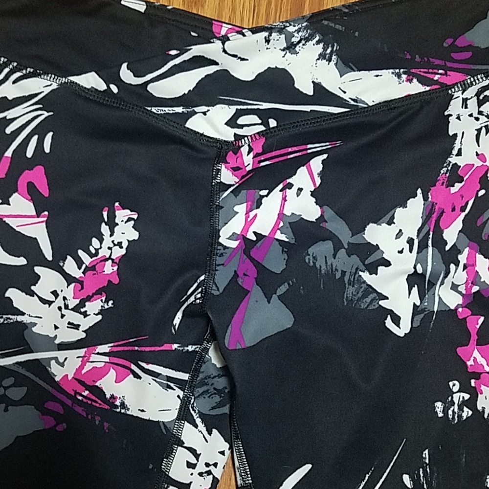 Fabletics Workout Capris - image 3